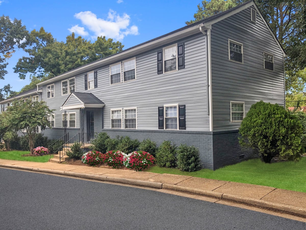 Apartments in West End Richmond Crestwood at Libbie